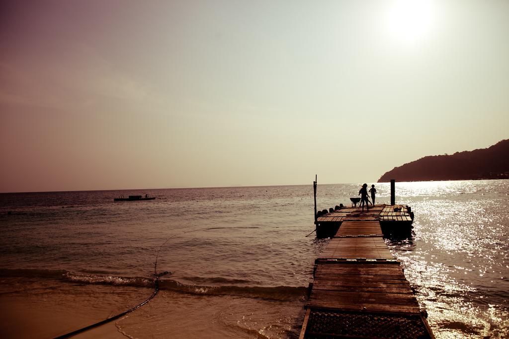 ツナ ベイ アイランド リゾート Kampong Pasir Hantu エクステリア 写真