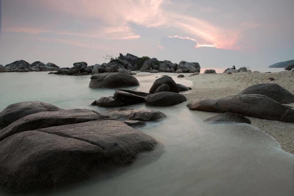 ツナ ベイ アイランド リゾート Kampong Pasir Hantu エクステリア 写真